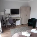 Villa Eden Ustka Wypoczynek Tylko Dla Doroslych, Parking W Cenie, Pokoje Z Balkonami I Tarasami ! Guest house 3*