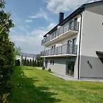 Villa Eden Ustka Wypoczynek Tylko Dla Doroslych, Parking W Cenie, Pokoje Z Balkonami I Tarasami ! Guest house