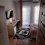 Villa Eden Ustka Wypoczynek Tylko Dla Doroslych, Parking W Cenie, Pokoje Z Balkonami I Tarasami ! Guest house