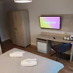Villa Eden Ustka Wypoczynek Tylko Dla Doroslych, Parking W Cenie, Pokoje Z Balkonami I Tarasami ! 3*