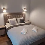 Villa Eden Ustka Wypoczynek Tylko Dla Doroslych, Parking W Cenie, Pokoje Z Balkonami I Tarasami ! Guest house