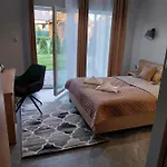 Villa Eden Ustka Wypoczynek Tylko Dla Doroslych, Parking W Cenie, Pokoje Z Balkonami I Tarasami ! Guest house