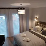 Villa Eden Ustka Wypoczynek Tylko Dla Doroslych, Parking W Cenie, Pokoje Z Balkonami I Tarasami ! Guest house 3*