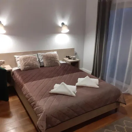 Gasthuis Eden Ustka- Cenisz Sobie Cisze I Blogi Spokoj, Wypoczynek Tylko Dla Doroslych, Z Balkonami I Tarasami,parking W Cenie ! 3*