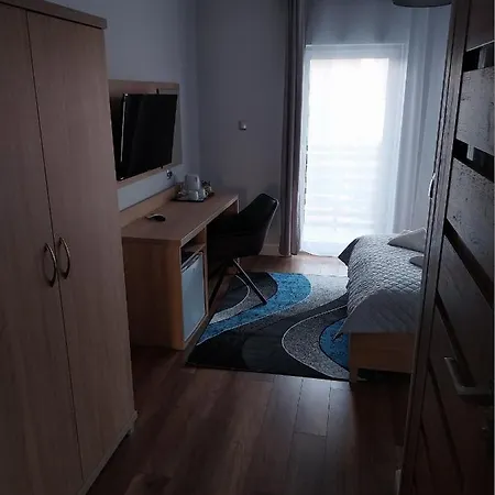 Eden Ustka- Cenisz Sobie Cisze I Blogi Spokoj, Wypoczynek Tylko Dla Doroslych, Z Balkonami I Tarasami,parking W Cenie ! 3*