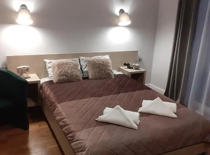 Eden Wypoczynek Dla Doroslych ゲストハウス ウストカ