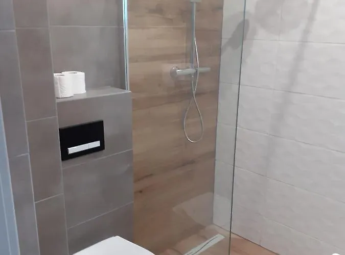 Eden Wypoczynek Dla Doroslych ゲストハウス