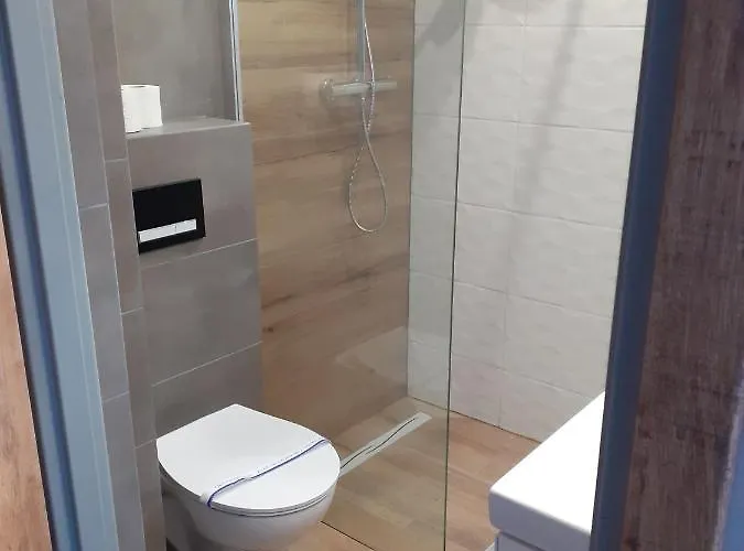 Eden Wypoczynek Dla Doroslych ゲストハウス ウストカ