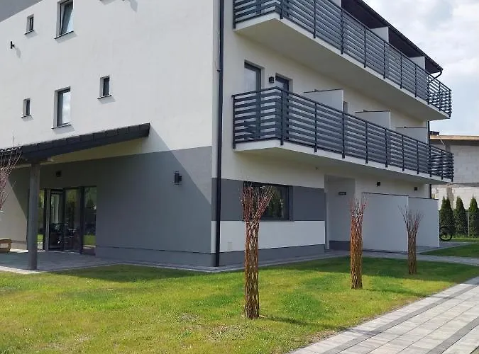 Eden Wypoczynek Dla Doroslych ゲストハウス 3*