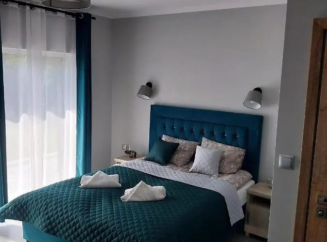 Eden Wypoczynek Dla Doroslych ゲストハウス 3*