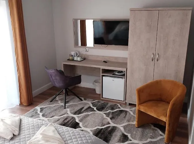 Eden Wypoczynek Dla Doroslych 3* ウストカ