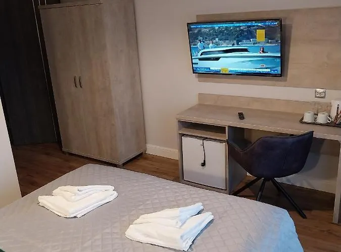 ゲストハウス Eden Wypoczynek Dla Doroslych ウストカ