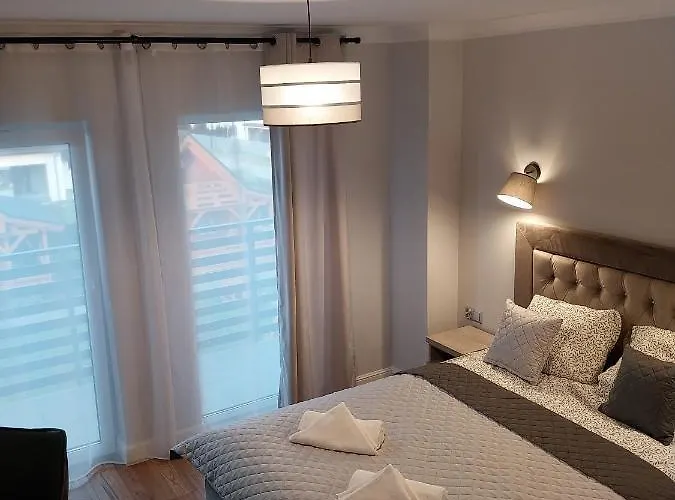 Eden Wypoczynek Dla Doroslych ゲストハウス 3*